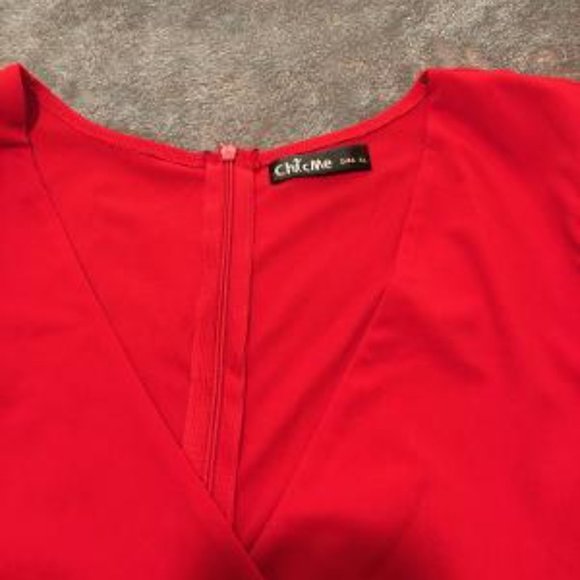 RED DRESS - Picture 4 of 5